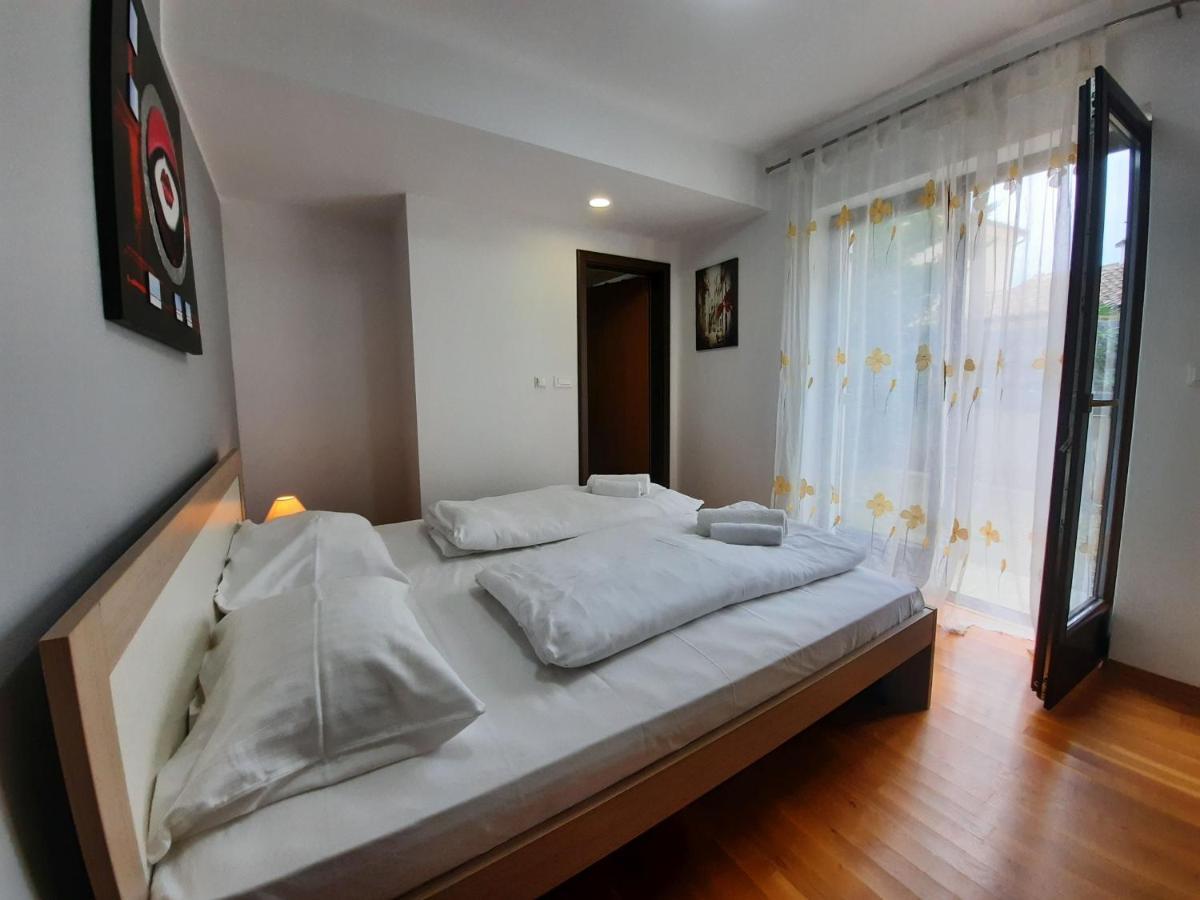 Maslina Apartment Premantura Ngoại thất bức ảnh