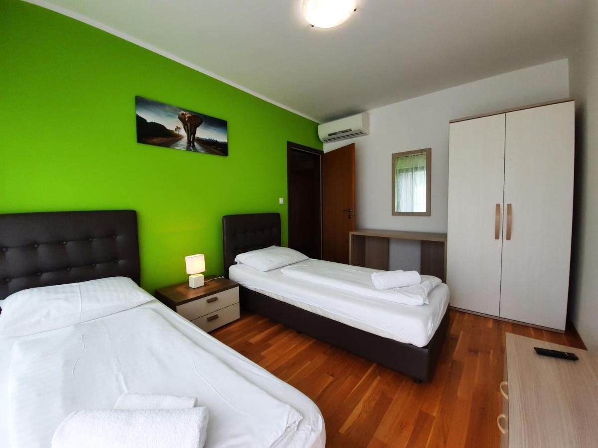 Maslina Apartment Premantura Ngoại thất bức ảnh