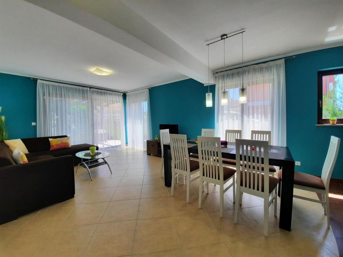 Maslina Apartment Premantura Ngoại thất bức ảnh