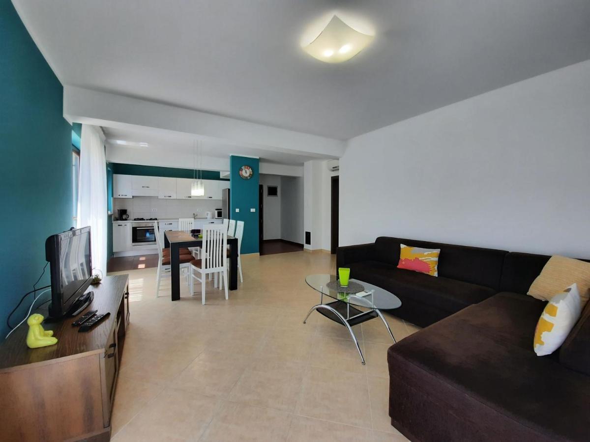 Maslina Apartment Premantura Ngoại thất bức ảnh